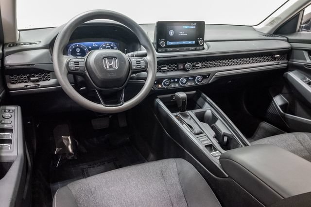 Used 2025 Honda Accord SE image 6