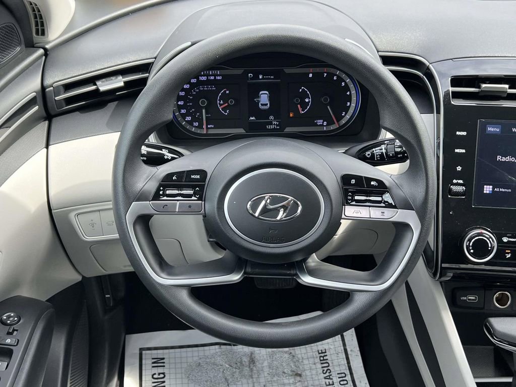 Certified 2023 Hyundai Tucson SEL AWD/4WD image 16
