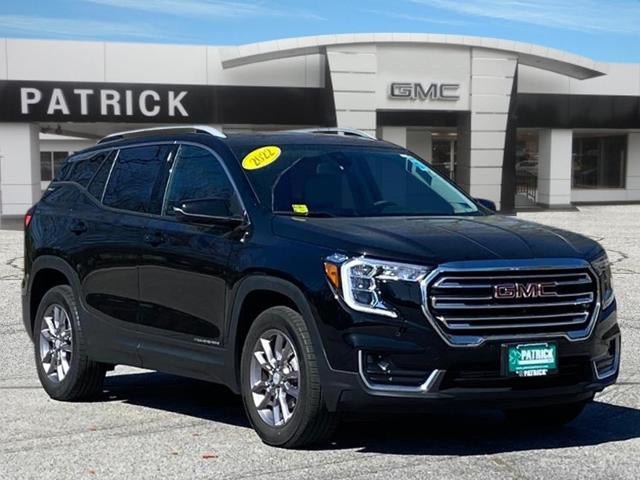 Used 2022 GMC Terrain SLT w/ Tech Package AWD/4WD image 1