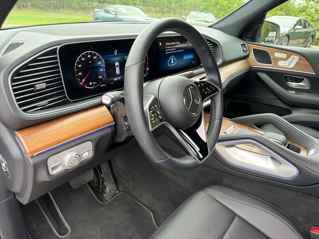 Used 2025 Mercedes-Benz GLE 350 4MATIC image 17