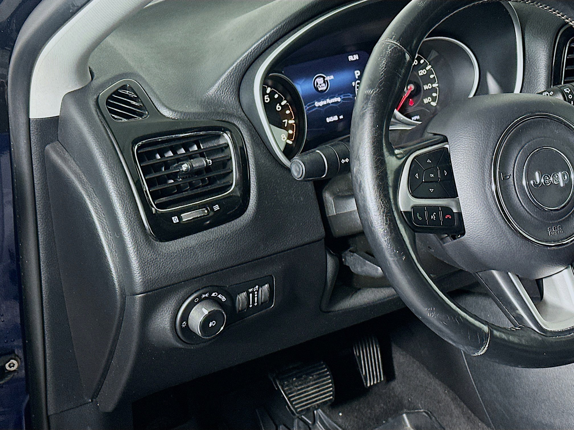 Used 2018 Jeep Compass Limited w/ Navigation Group FWD image 17