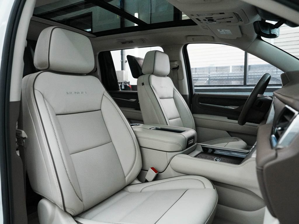 Used 2024 GMC Yukon XL Denali w/ Advanced Technology Package image 37