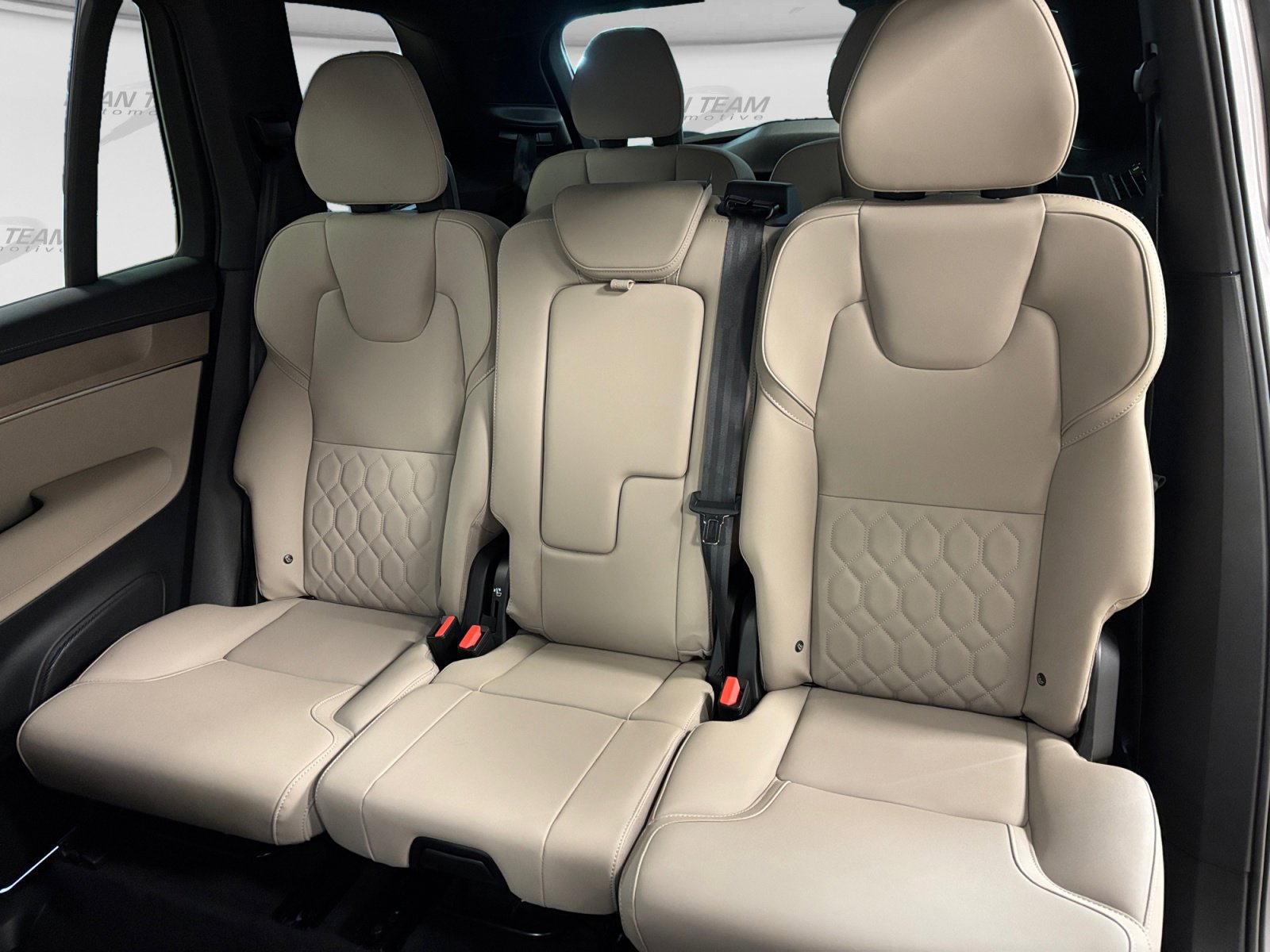 Used 2026 Volvo XC90 B6 Plus AWD/4WD image 41
