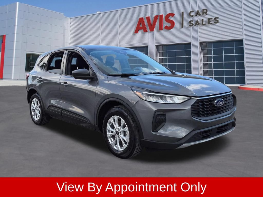 Used 2025 Ford Escape Active FWD image 3