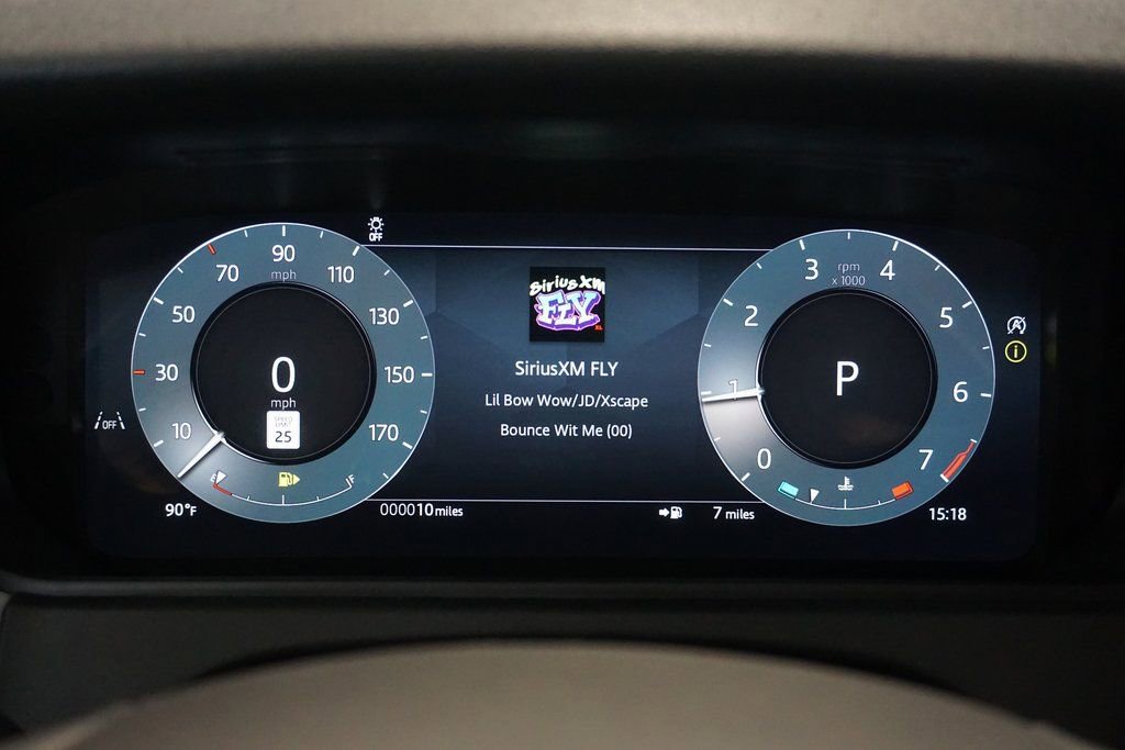 Used 2025 Land Rover Range Rover Velar Dynamic SE image 10