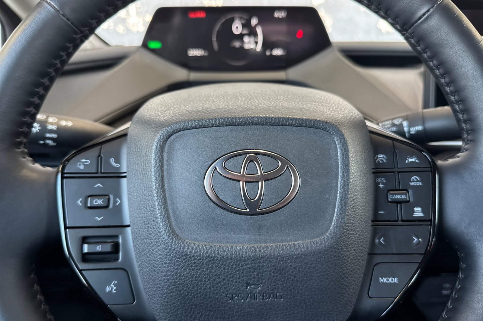 Certified 2025 Toyota Prius XLE FWD image 21