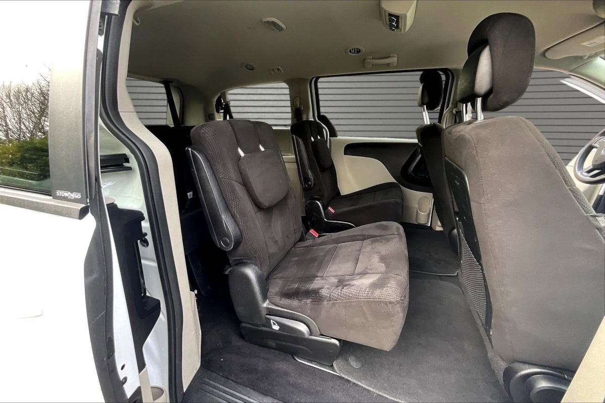 Used 2014 Dodge Grand Caravan SE w/ Quick Order Package 29E SE FWD image 23