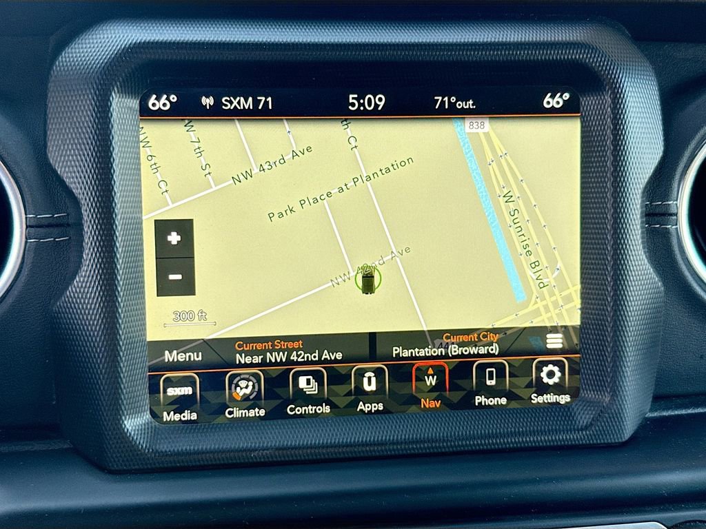 Used 2021 Jeep Wrangler Unlimited Sahara AWD/4WD image 14