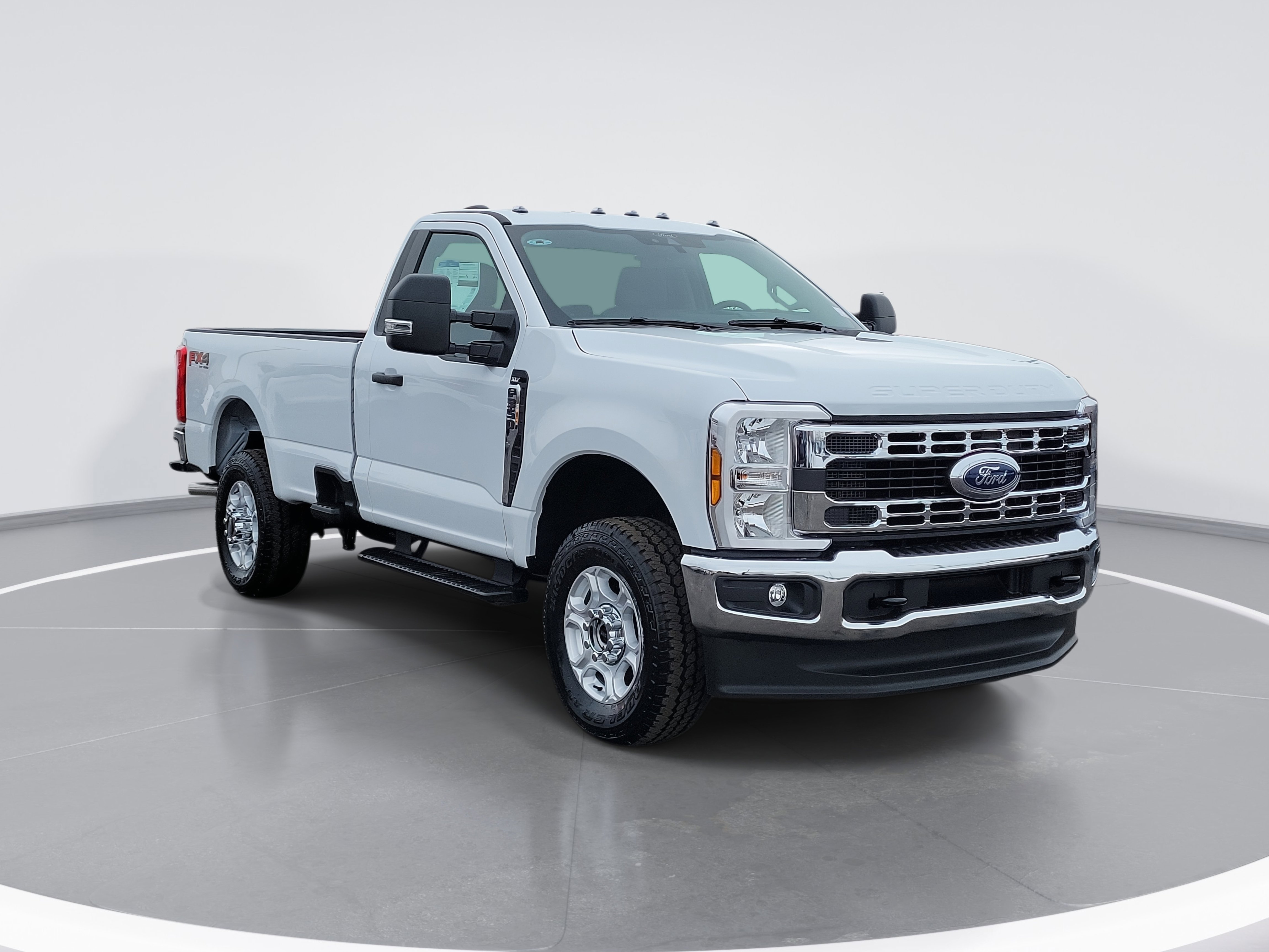 New 2026 Ford F350 XLT w/ FX4 Off-Road Package image 2