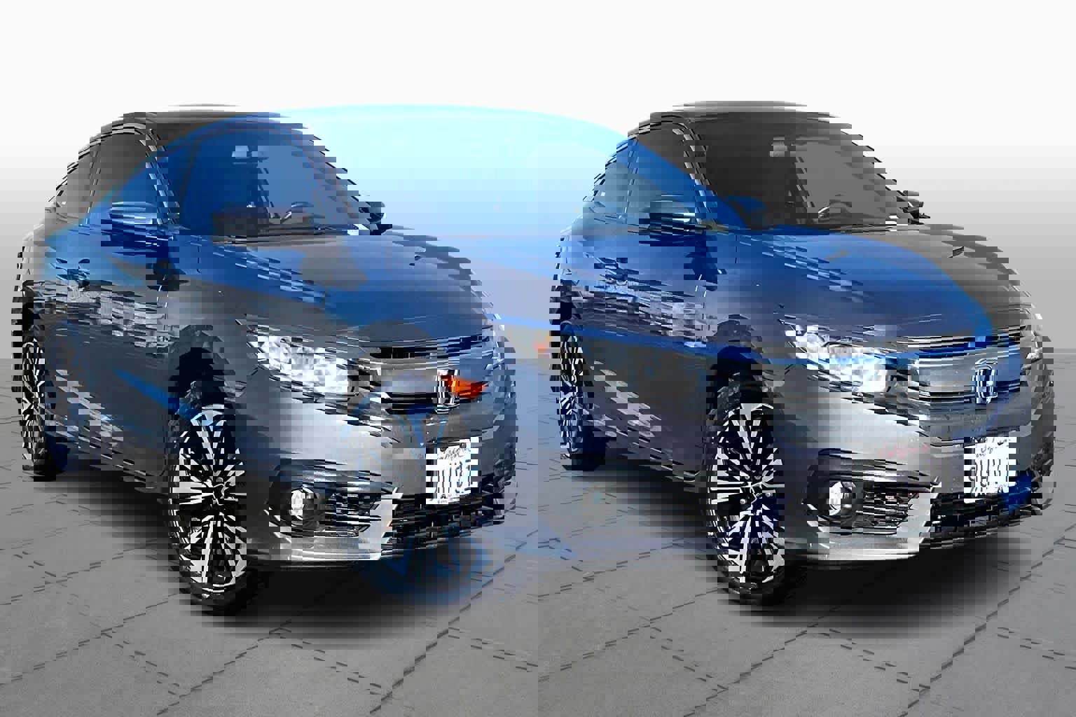 Used 2018 Honda Civic EX-T image 2