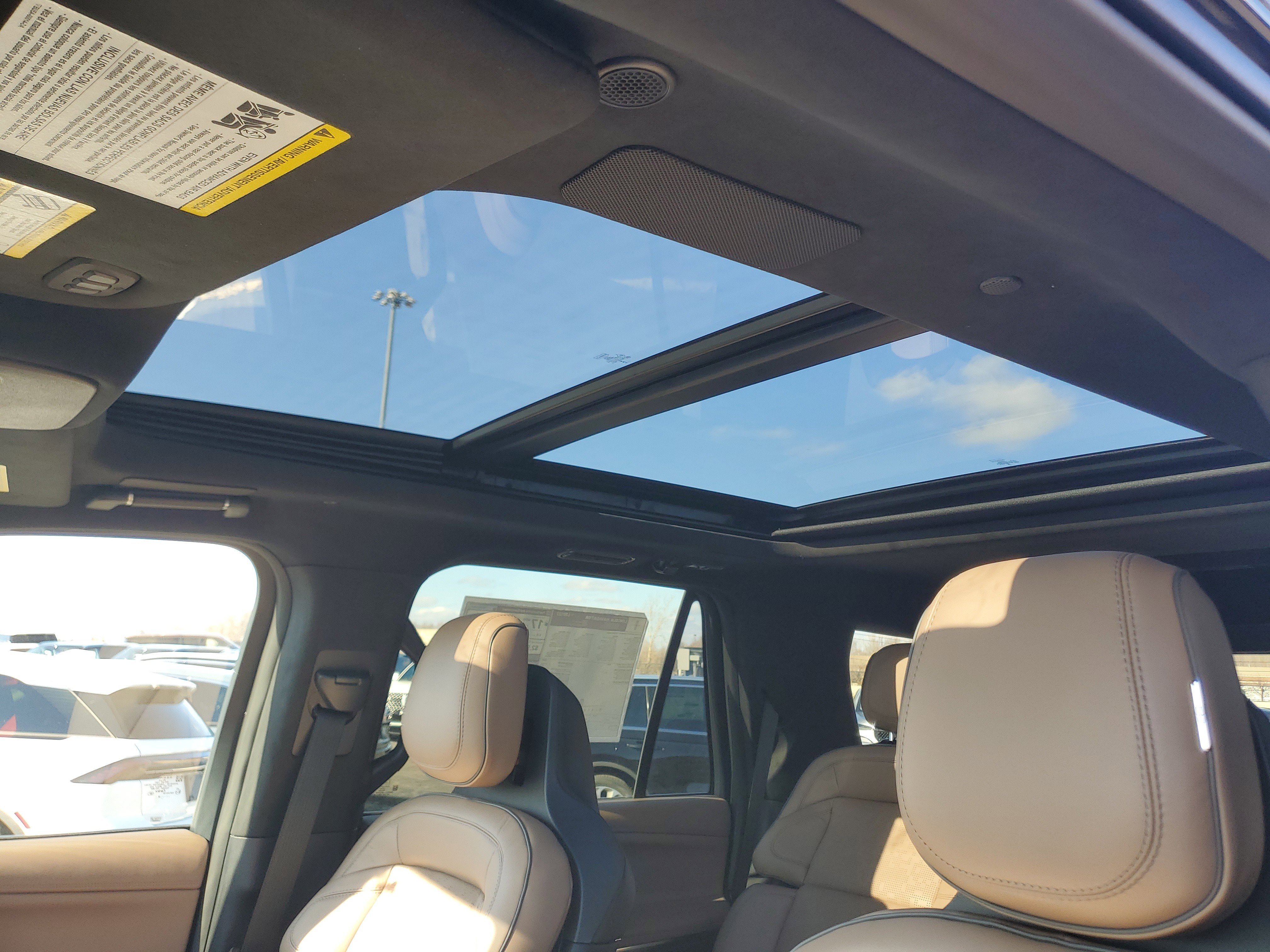 New 2026 Lincoln Navigator Reserve image 11