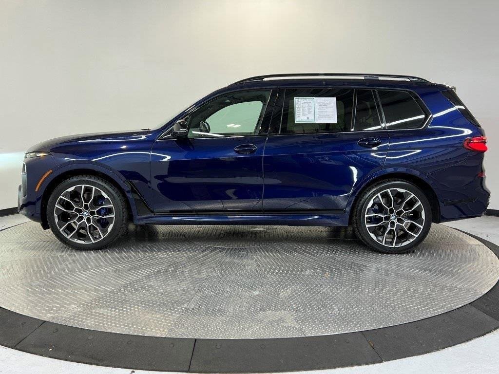 Used 2023 BMW X7 M60i w/ Executive Package image 4