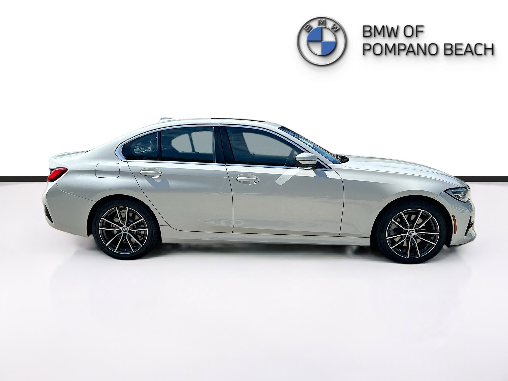 Used 2021 BMW 330i xDrive Sedan w/ Convenience Package AWD/4WD image 8