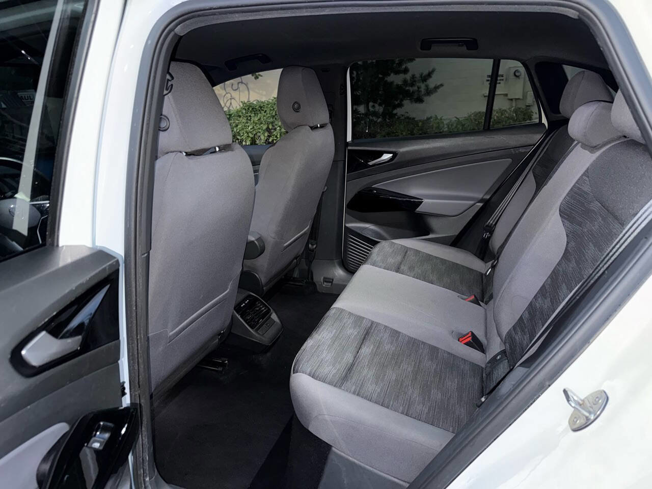 Used 2021 Volkswagen ID.4 Pro w/ ID.4 Protection Package image 41