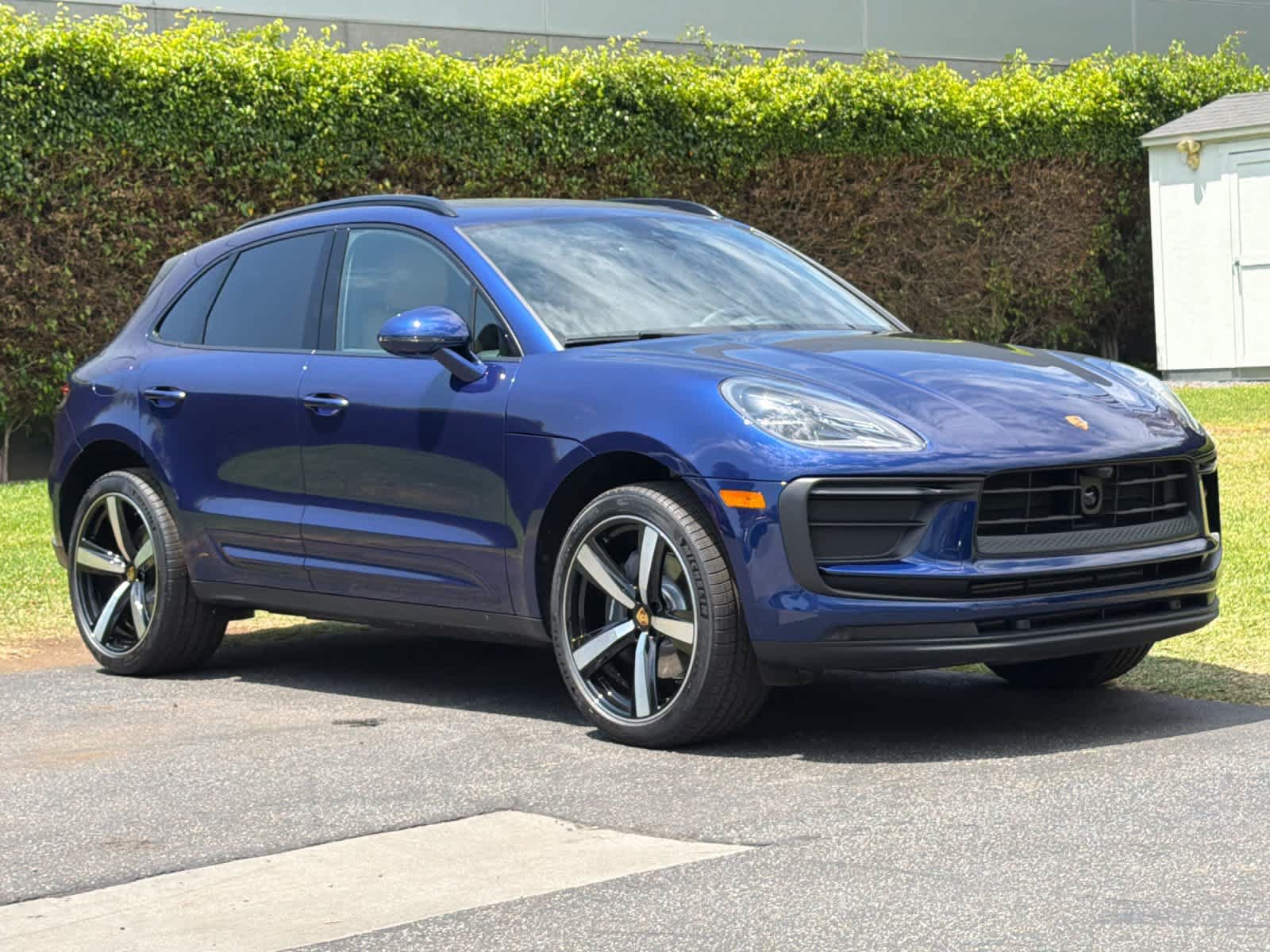 New 2026 Porsche Macan AWD/4WD image 10