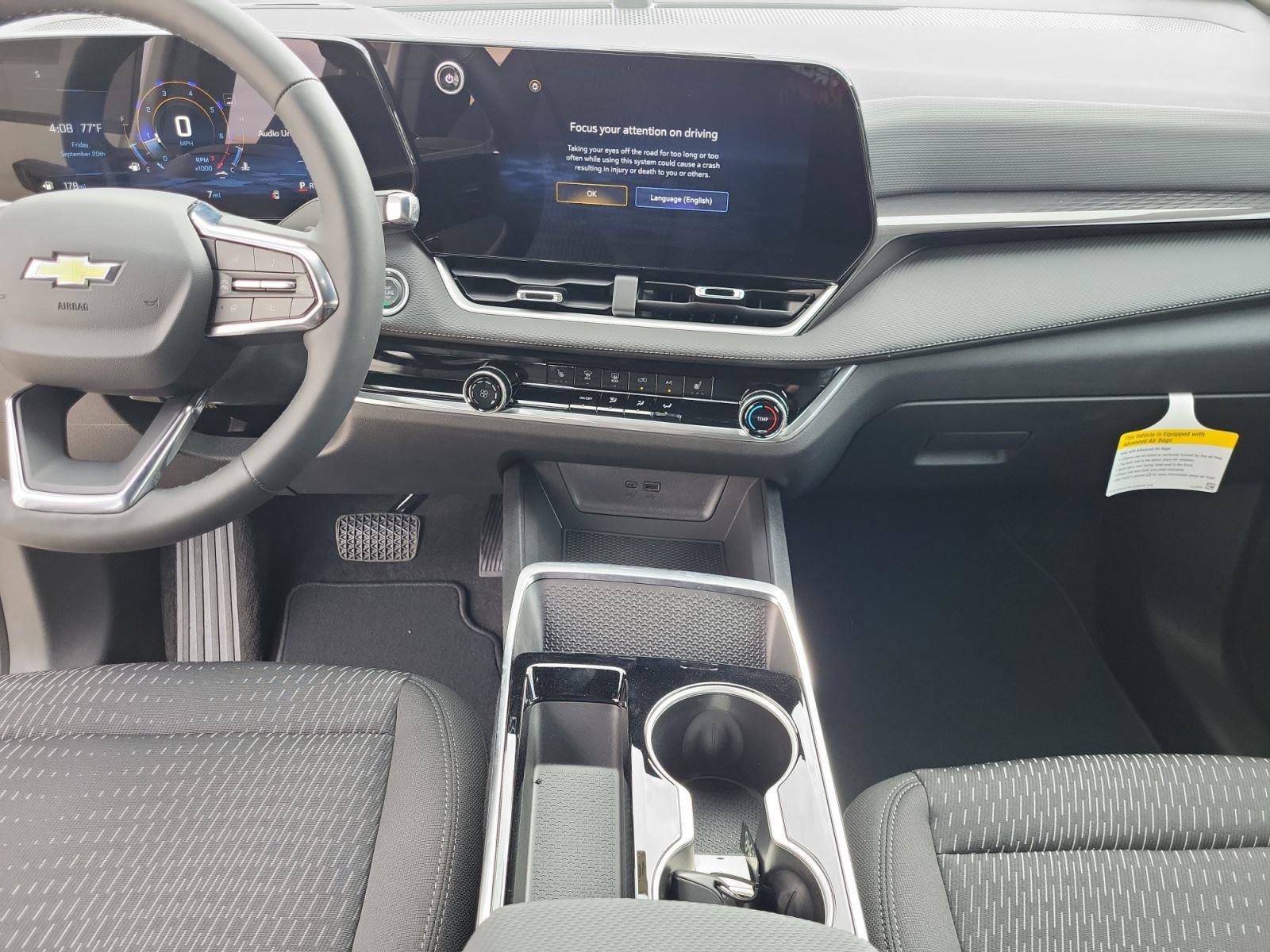 Used 2025 Chevrolet Equinox LT w/ Safety and Technology Package image 12