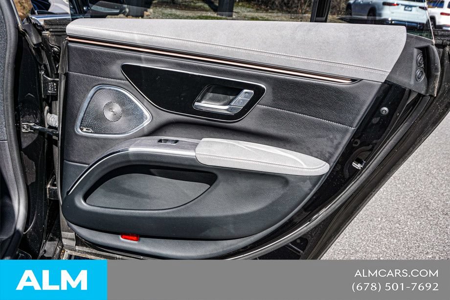 Used 2022 Mercedes-Benz EQS 580 4MATIC Sedan image 55