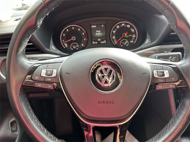 Used 2020 Volkswagen Passat 2.0T R-Line image 29