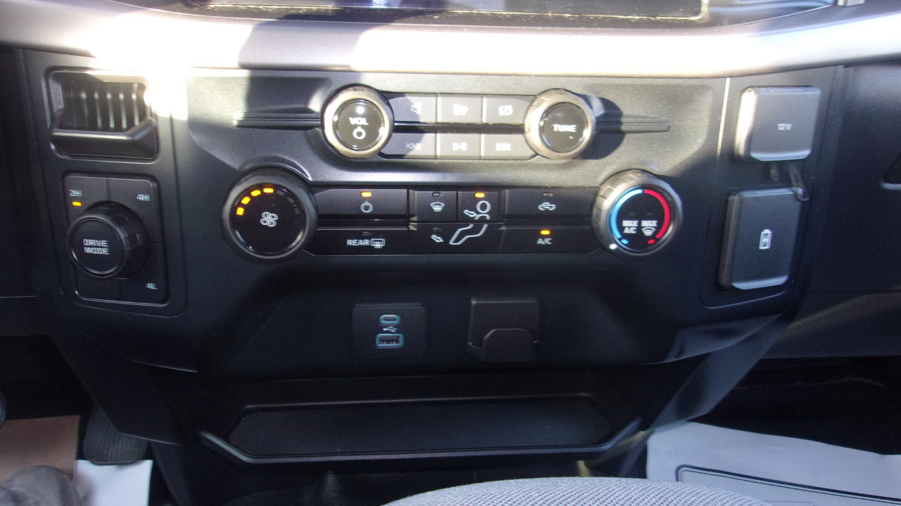 Used 2024 Ford F150 XL w/ Equipment Group 103A High image 10