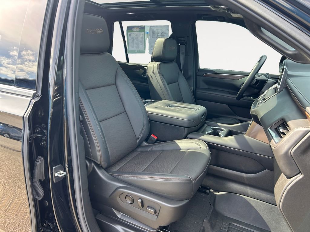 Used 2024 Chevrolet Tahoe High Country w/ Max Trailering Package AWD/4WD image 10