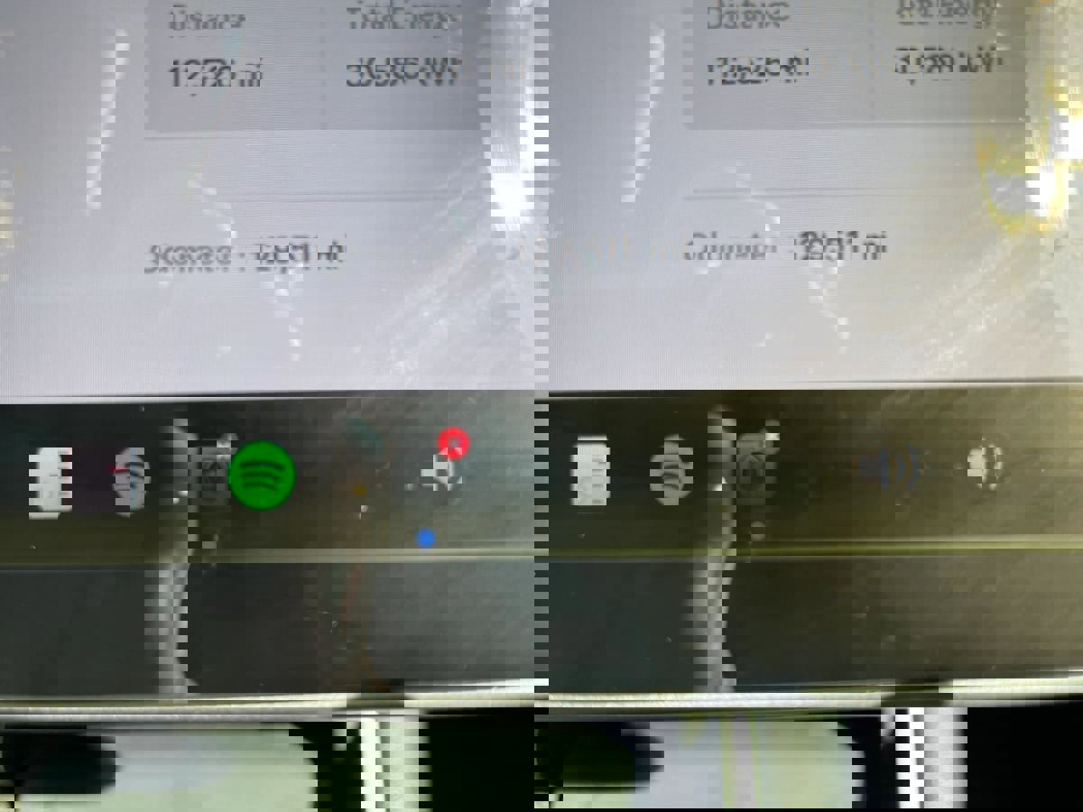 Used 2020 Tesla Model 3 Standard Range Plus image 23