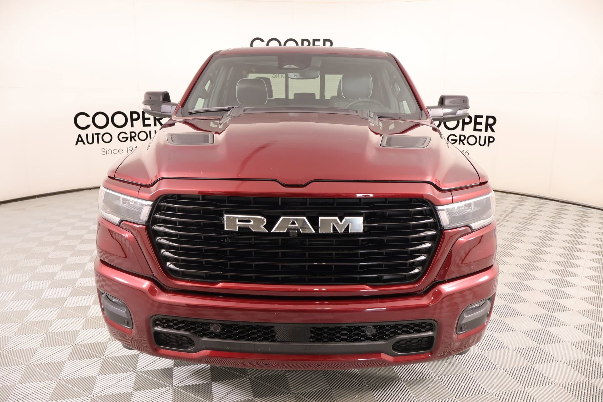 Used 2025 RAM 1500 Laramie w/ Sport Appearance Package image 10