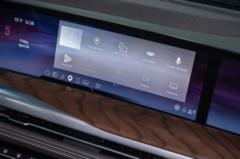 Used 2026 Cadillac Escalade Platinum Sport w/ LPO, ONYX Package AWD/4WD image 24