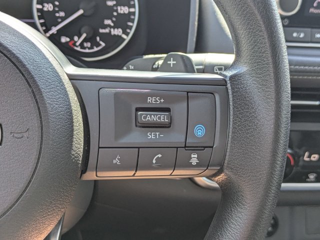 Used 2024 Nissan Rogue SV FWD image 28