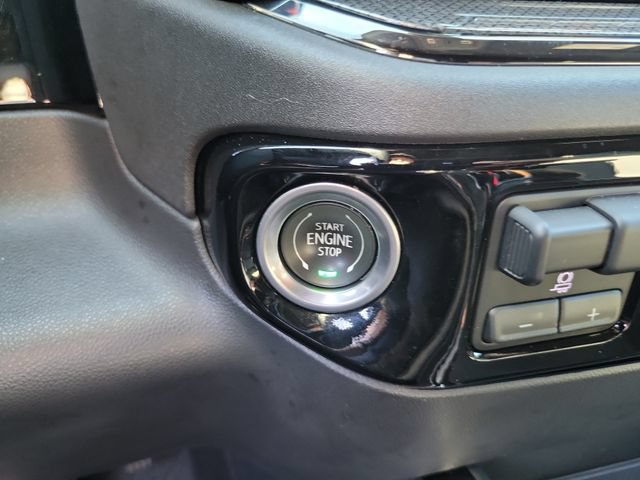 Used 2022 Chevrolet Silverado 1500 ZR2 AWD/4WD image 32