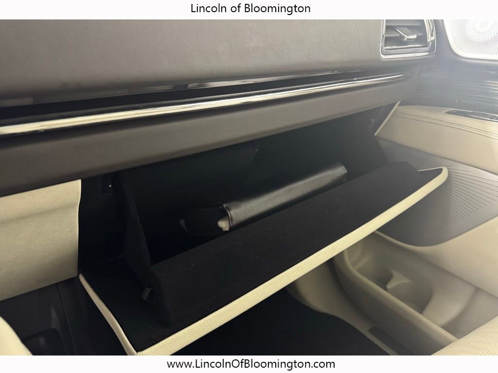 Certified 2022 Lincoln Navigator L Black Label AWD/4WD image 54