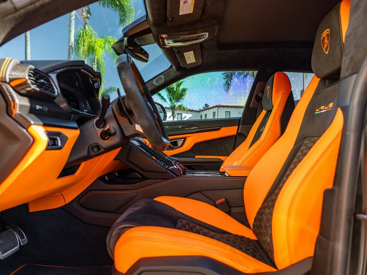 Used 2022 Lamborghini Urus image 16