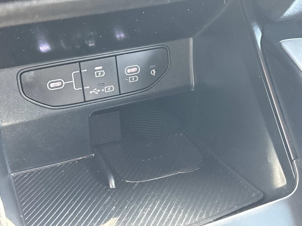 Used 2025 Kia Sorento S FWD image 35