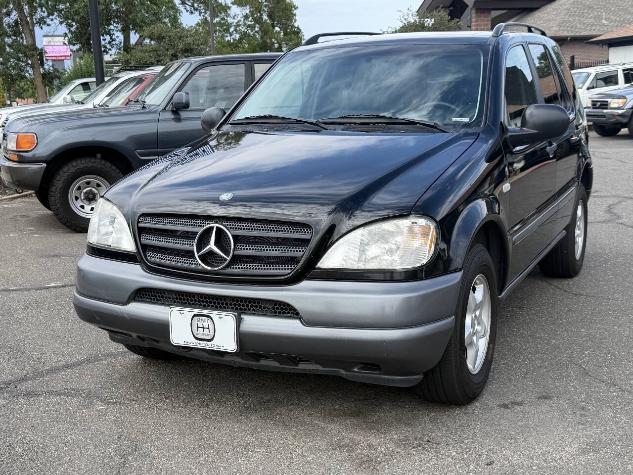 Used 1999 Mercedes-Benz ML 320 4MATIC image 2