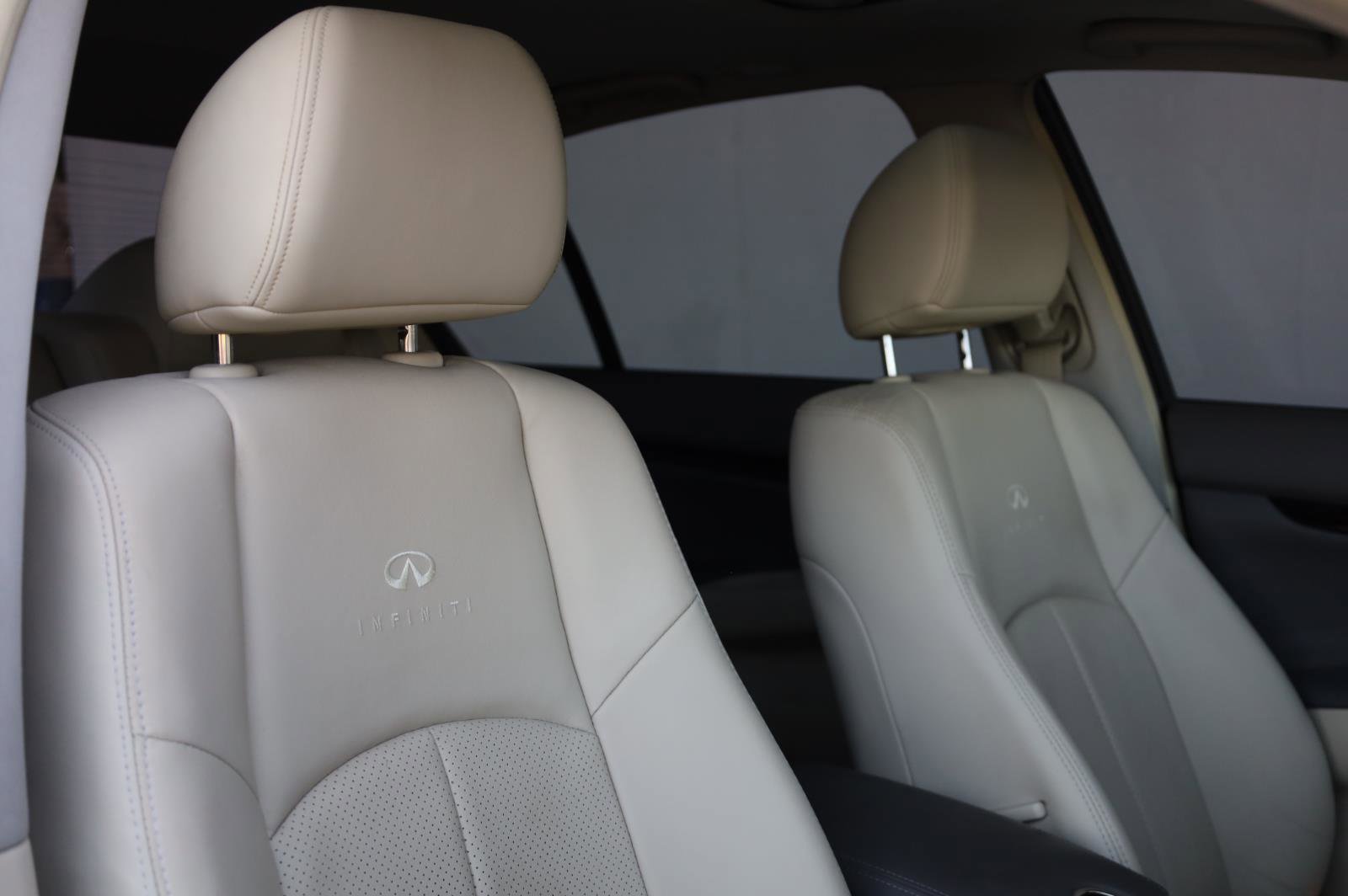 Used 2013 INFINITI G37 Journey w/ Premium Pkg image 26