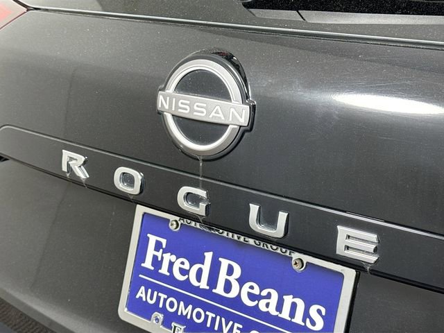 Used 2023 Nissan Rogue SV AWD/4WD image 38