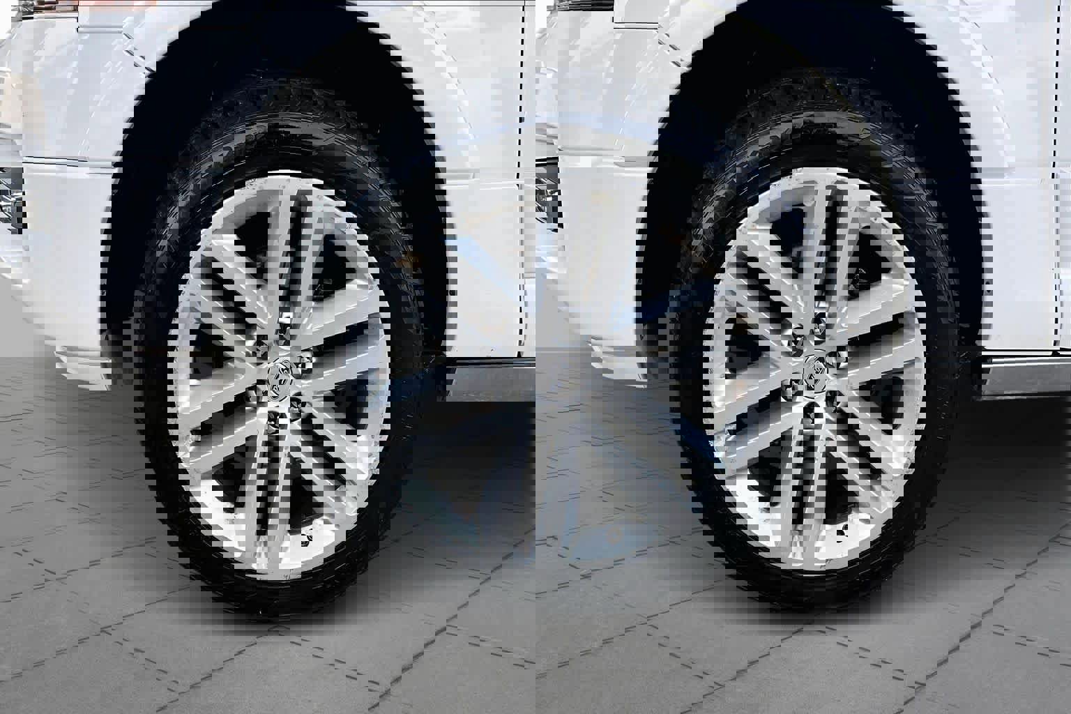 Used 2015 Ford Expedition Platinum image 11