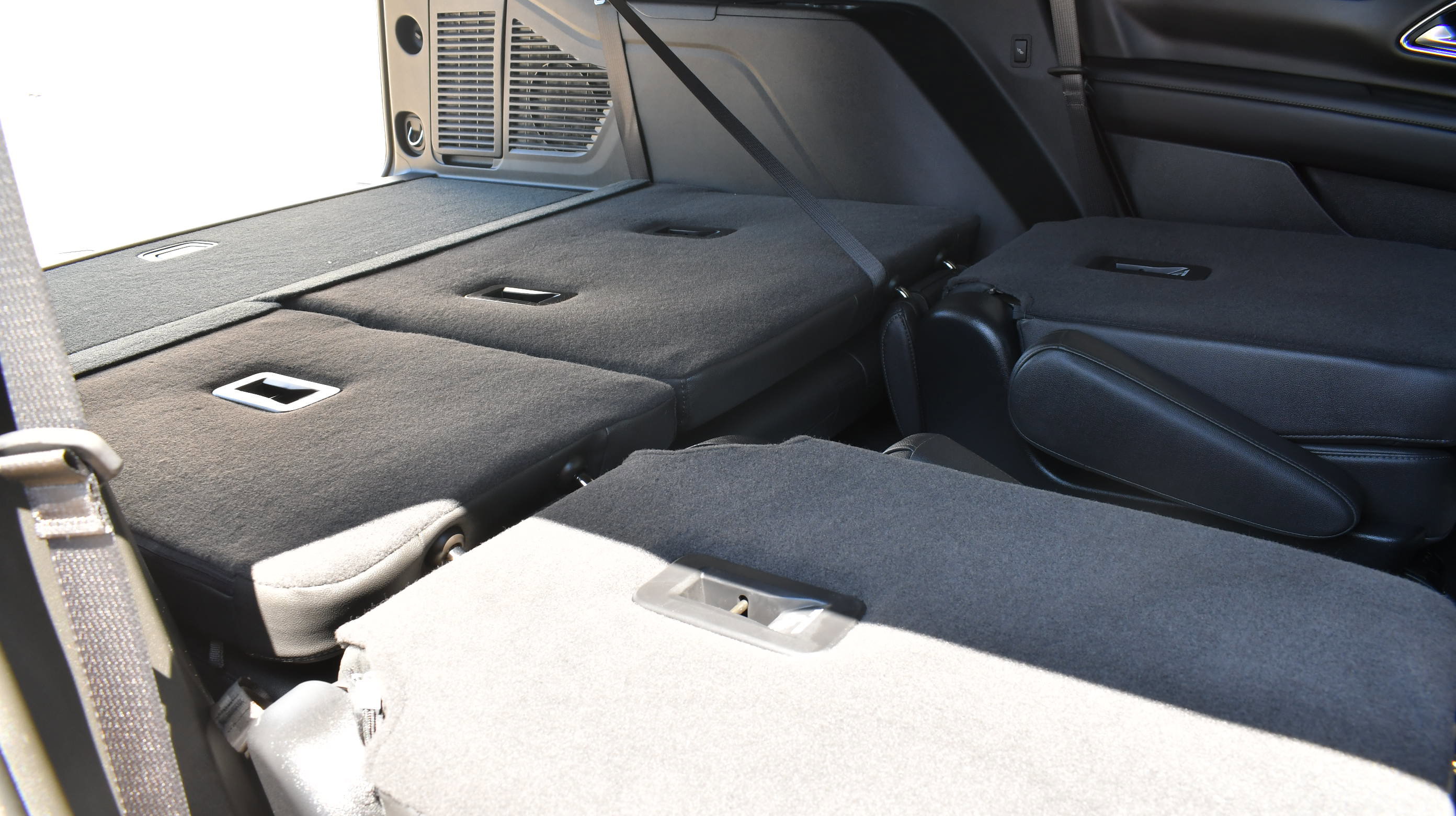 Used 2024 Chevrolet Tahoe Z71 w/ Z71 Off-Road Package AWD/4WD image 11