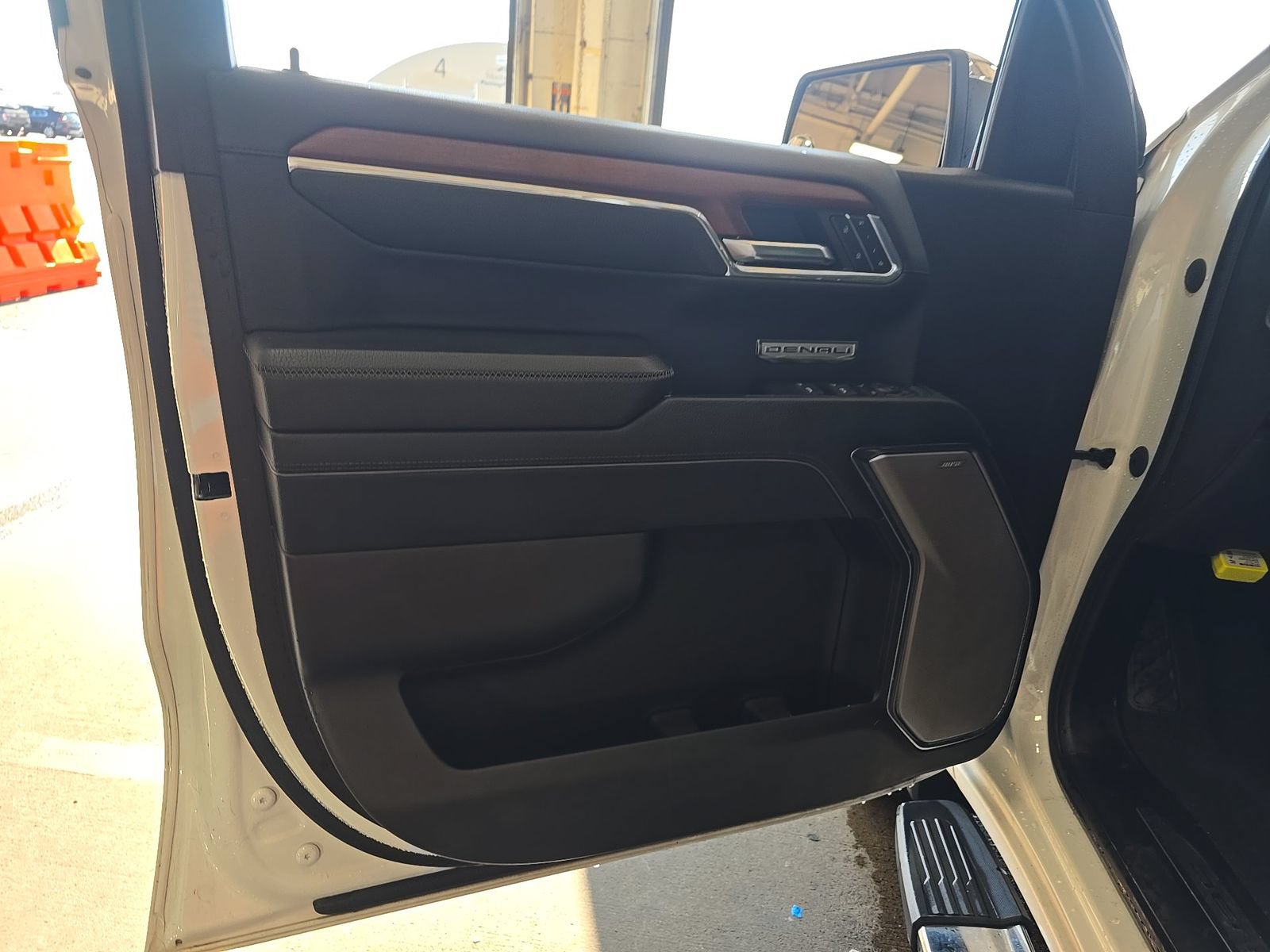 Used 2023 GMC Sierra 1500 Denali AWD/4WD image 10