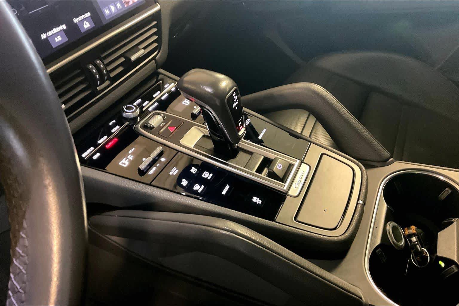Used 2019 Porsche Cayenne AWD/4WD image 14