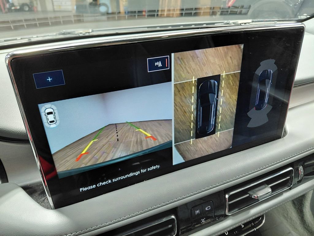 Used 2022 Lincoln Nautilus Reserve w/ Equipment Group 201A AWD/4WD image 10