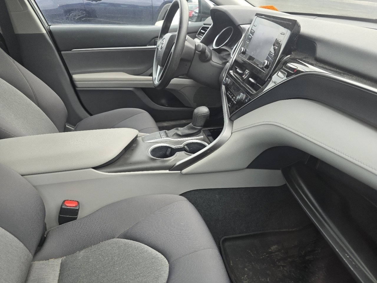 Used 2023 Toyota Camry LE w/ Convenience Package image 16