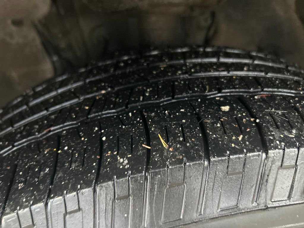 Used 2023 Toyota Highlander XLE image 31