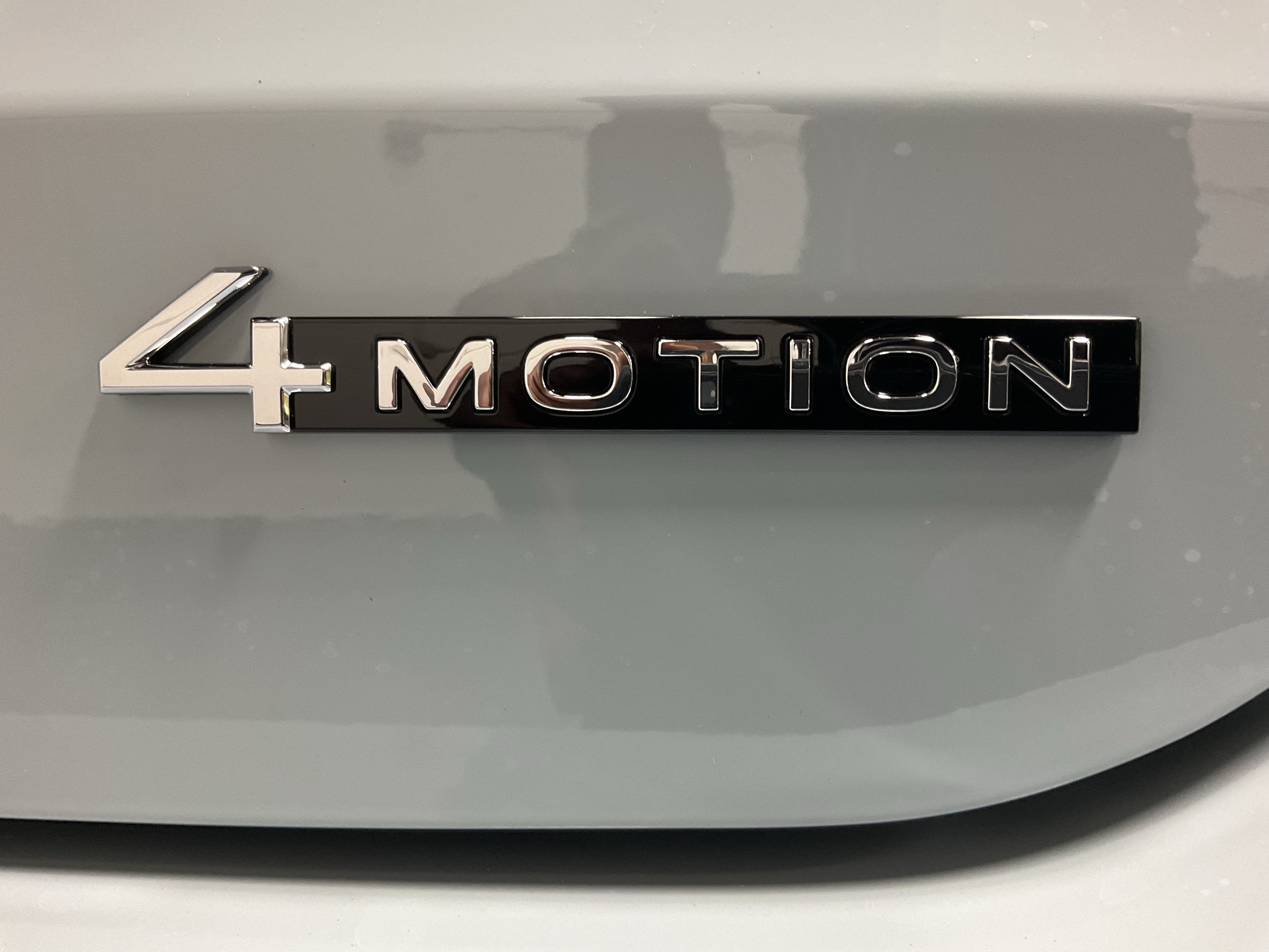 New 2026 Volkswagen Taos SE AWD/4WD image 3