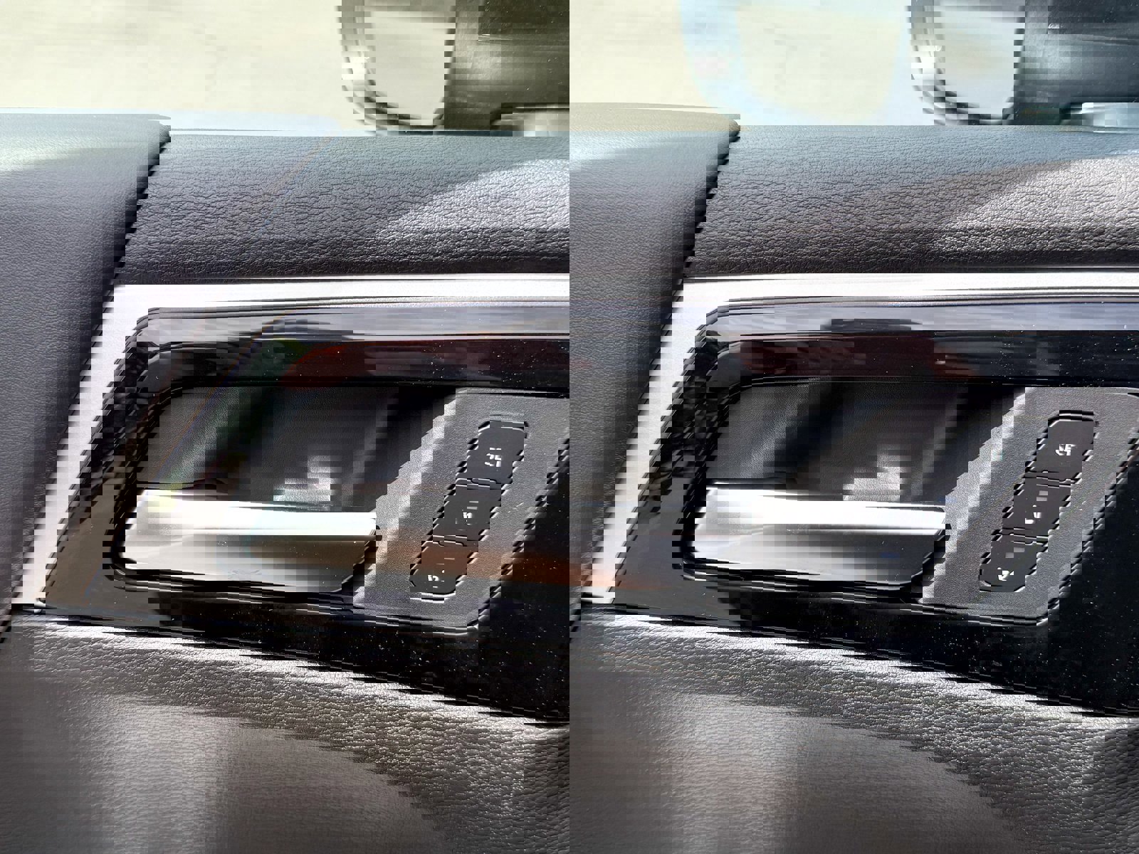 New 2025 Mitsubishi Outlander AWD image 12