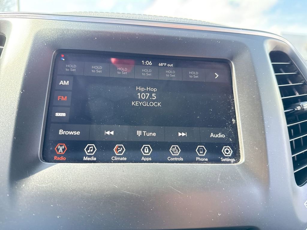 Used 2020 Jeep Cherokee Latitude Plus w/ Cold Weather Group image 16