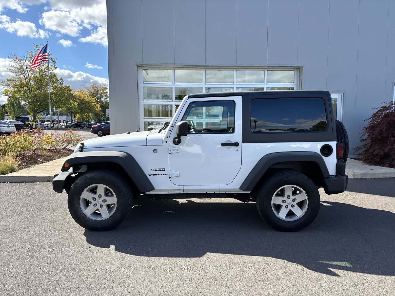 Used 2017 Jeep Wrangler Sport w/ Quick Order Package 24S AWD/4WD image 2
