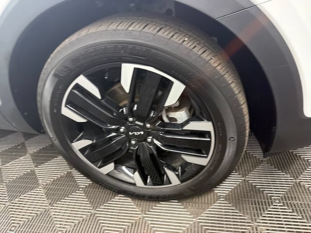 Certified 2024 Kia Telluride SX Prestige AWD/4WD image 36