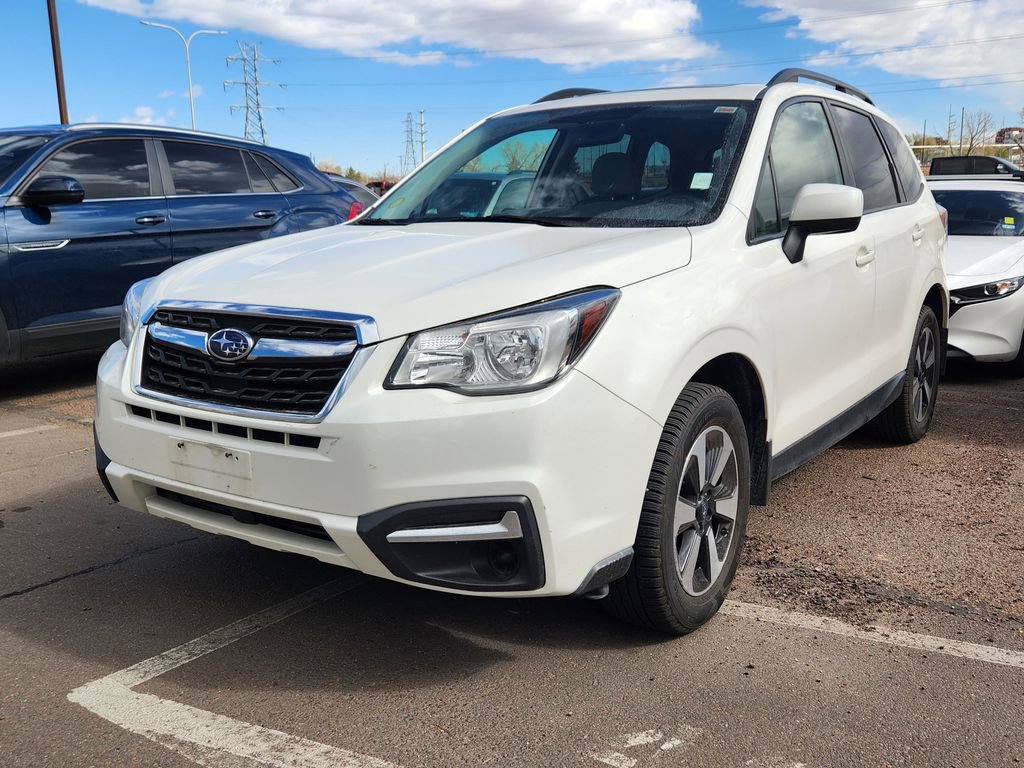 Used 2017 Subaru Forester 2.5i Premium w/ All-Weather Package image 4