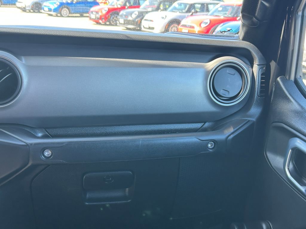 Used 2023 Jeep Gladiator Sport image 24