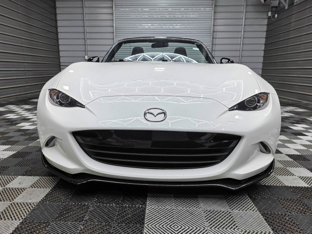 Used 2019 MAZDA MX-5 Miata Club RWD image 3